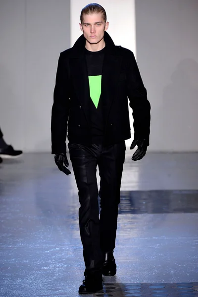 Look 24